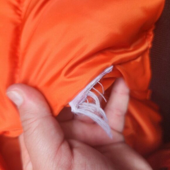 GAP Men's Primaloft Black Down Alternative Coat Hooded Zip-Up - Picture 16 of 16